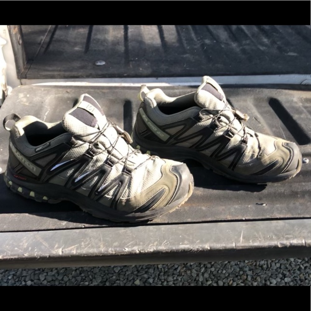 Salomon Men’s Hiking Shoes